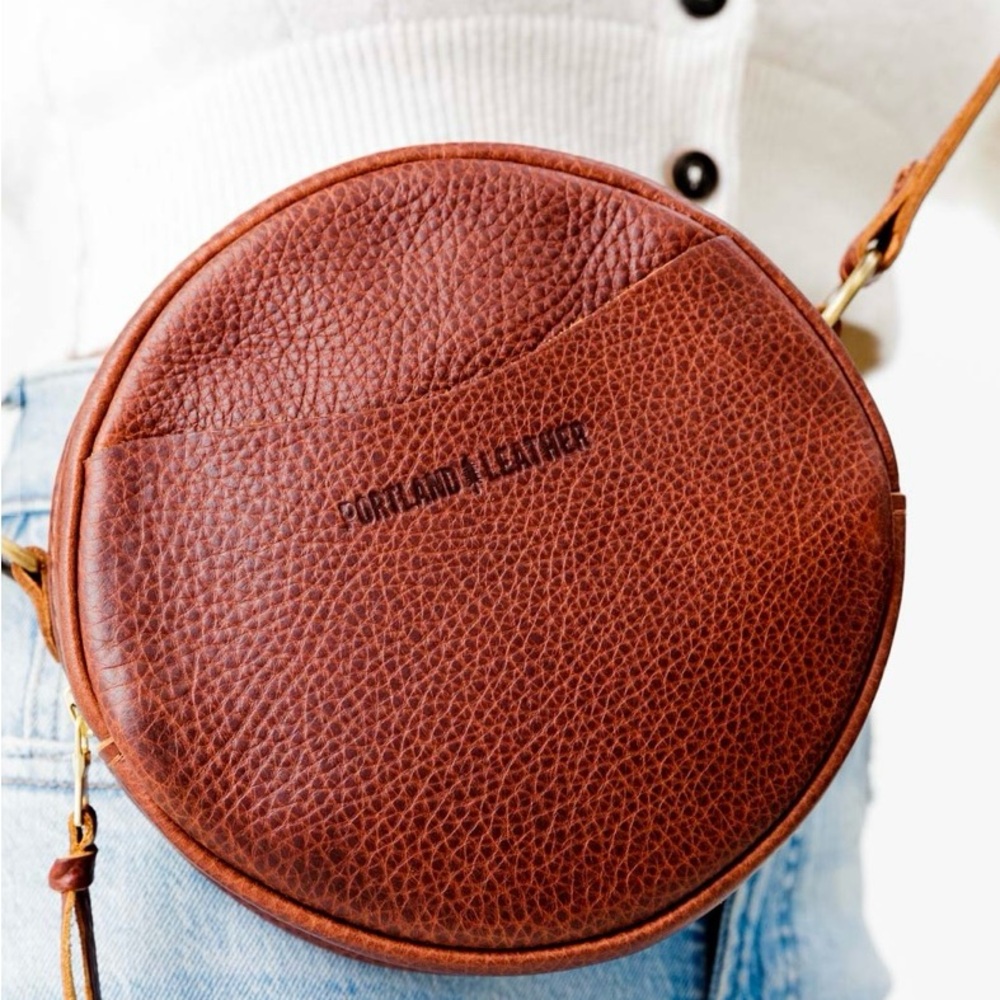 Portland Leather Small Circle Crossbody Bag in Nutmeg